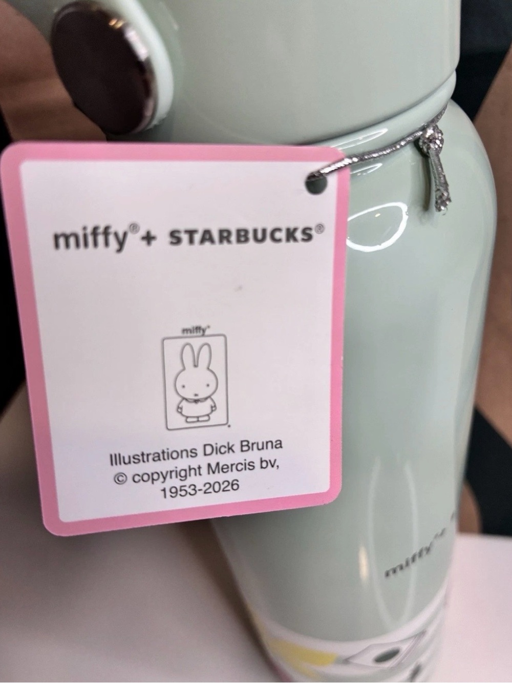 Starbucks x Miffy Mint Green Stainless Bottle with Pastel Illustrations - Picture 4 of 4